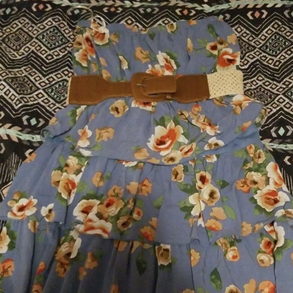 Sleeveless dress